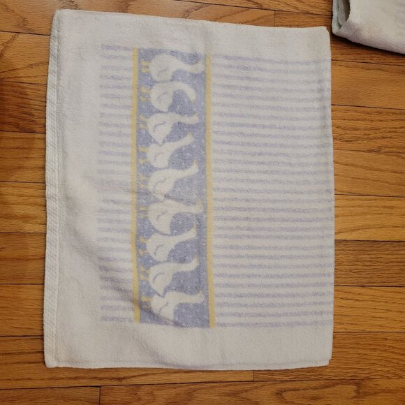 Fieldcrest Mills Inc. 6-Piece Vintage Goose Print Towel Set - 100% Cotton - Picture 2 of 7
